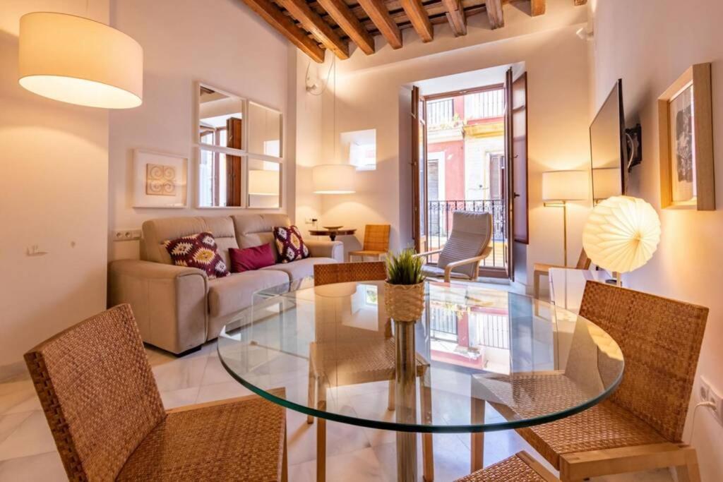 Hernando Colon Deluxe Suite By Valcambre Seville Exterior photo